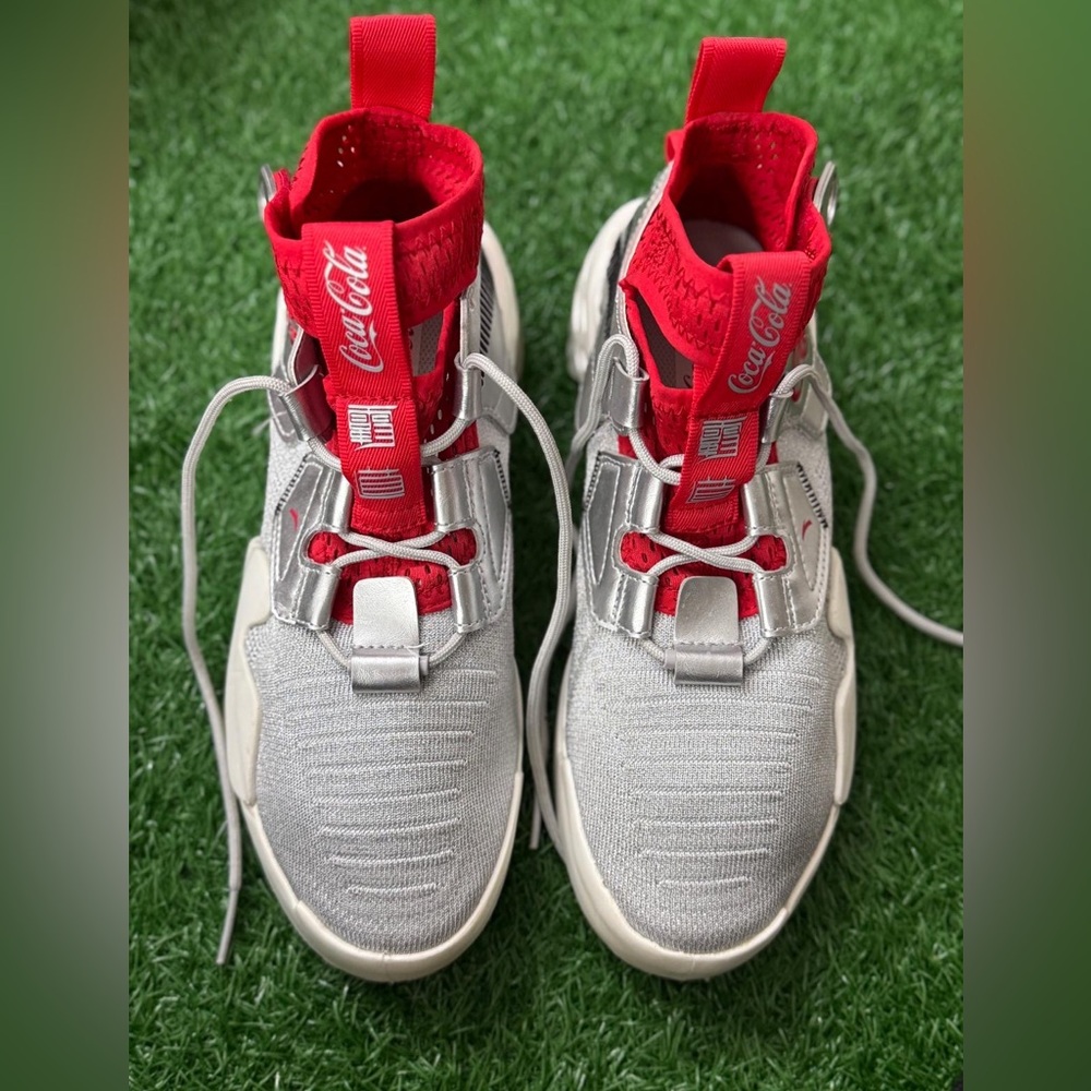Coca Cola Sneakers - Red and Silver‎ Size 8.5/260